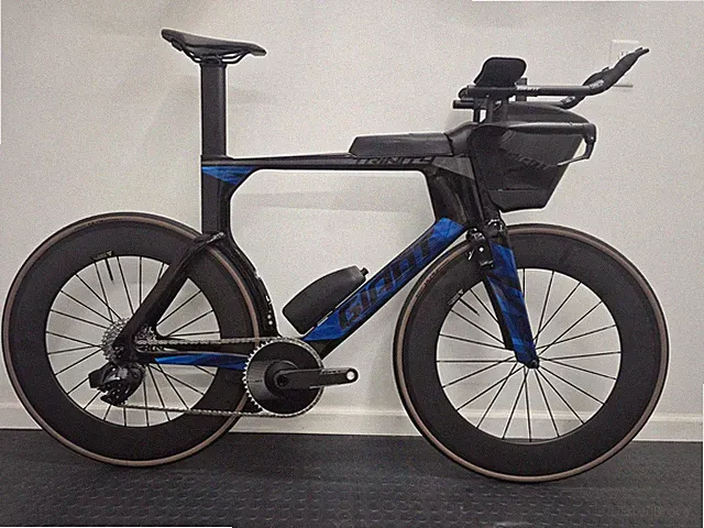 2022 Giant Trinity Advanced Pro Size L Sram Force Axs 12-speed