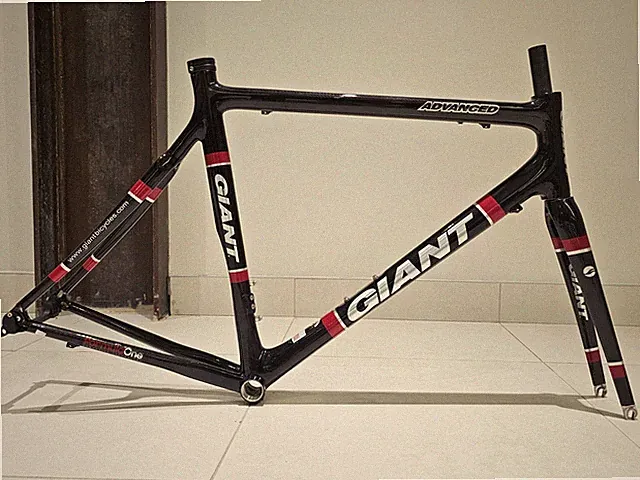 Giant TCR Advanced Carbon Road Frameset – Large – NOS – Rim Brake