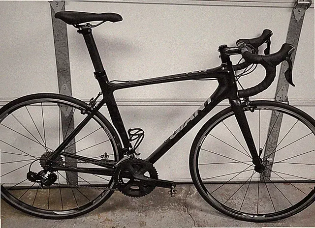 Giant TCR Advanced Full Carbon 105 11 Speed Road Bike (Parts/Not working) OBO