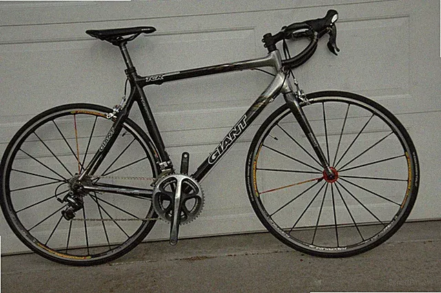 Giant TCR Advanced, L, 57cm upgraded Dura Ace 2x10 gears Mavic Ksyrium SL Wheels